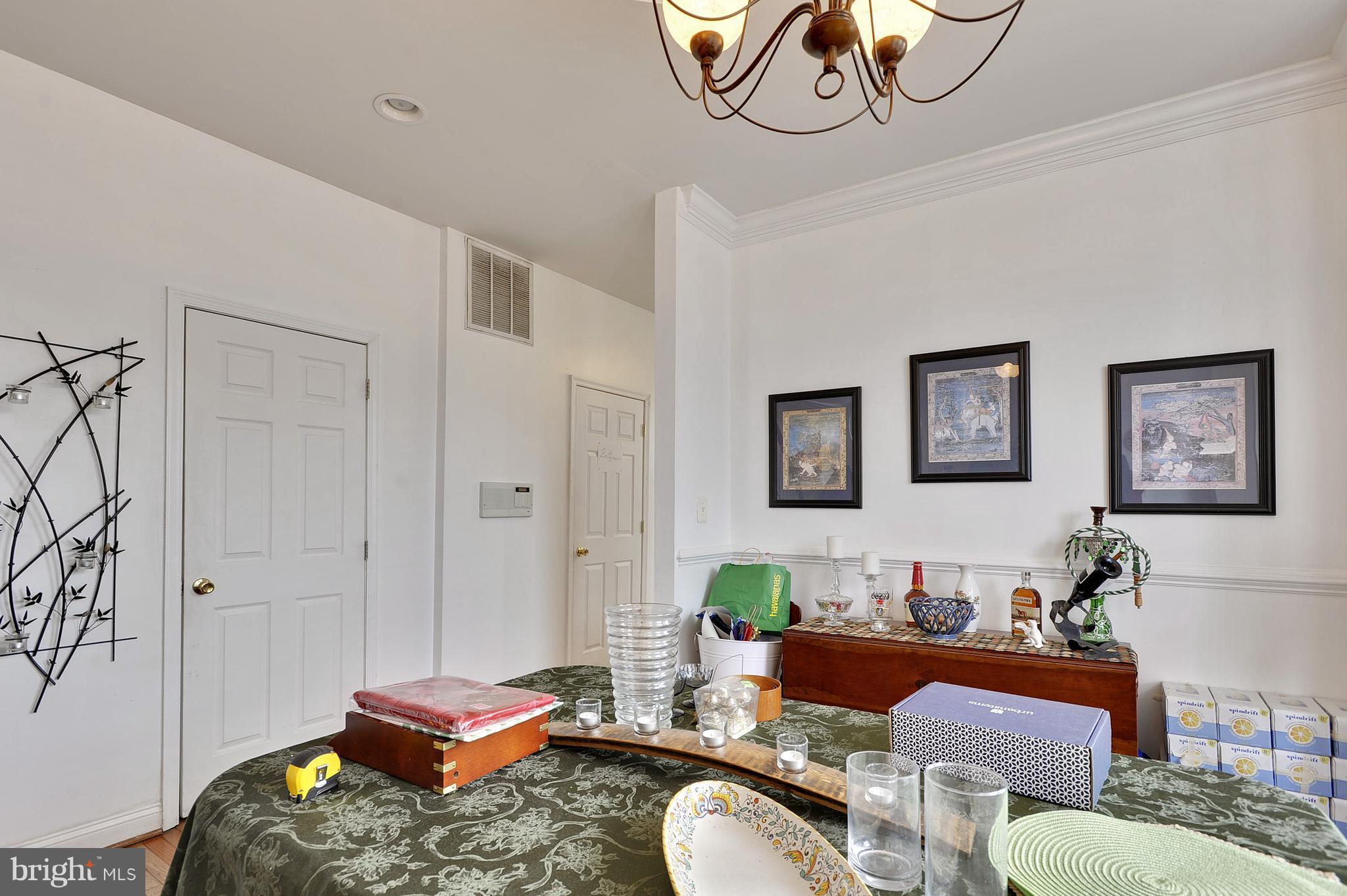 312 R Street Northwest Washington, DC 20001 - Photo 6 of 23 Dining Room