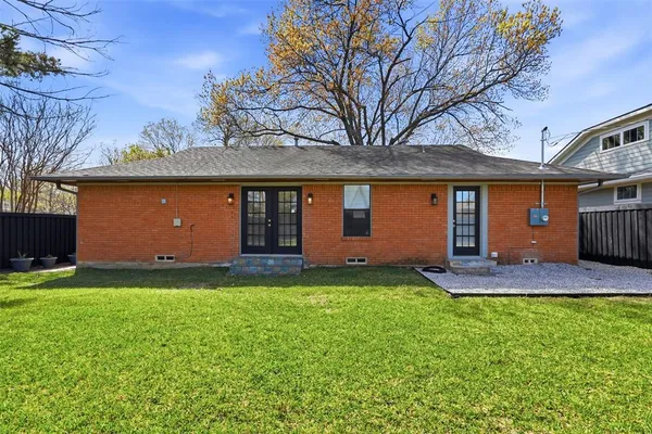 $4,000 | 8834 Liptonshire Drive, Dallas, TX 75238