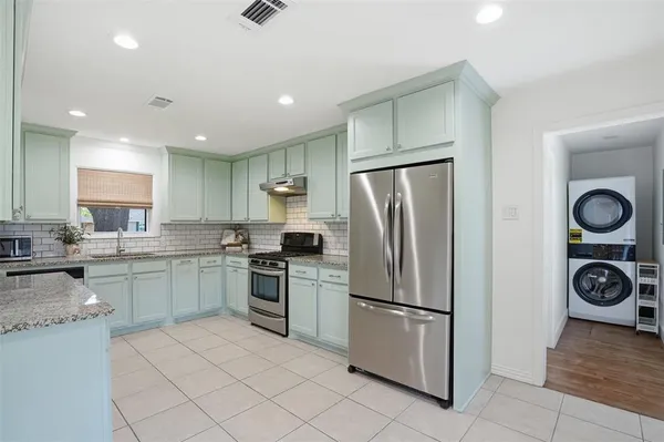 $4,200 | 8834 Liptonshire Drive, Dallas, TX 75238