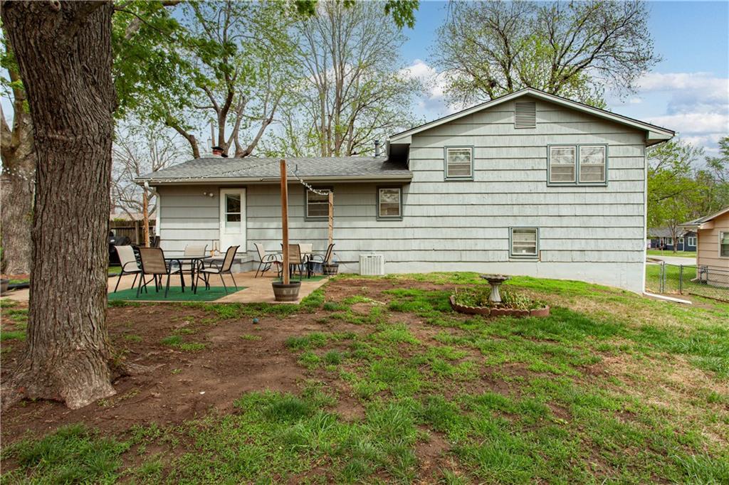 8917 East 58th Street Raytown, MO 64133 - Photo 28 of 30