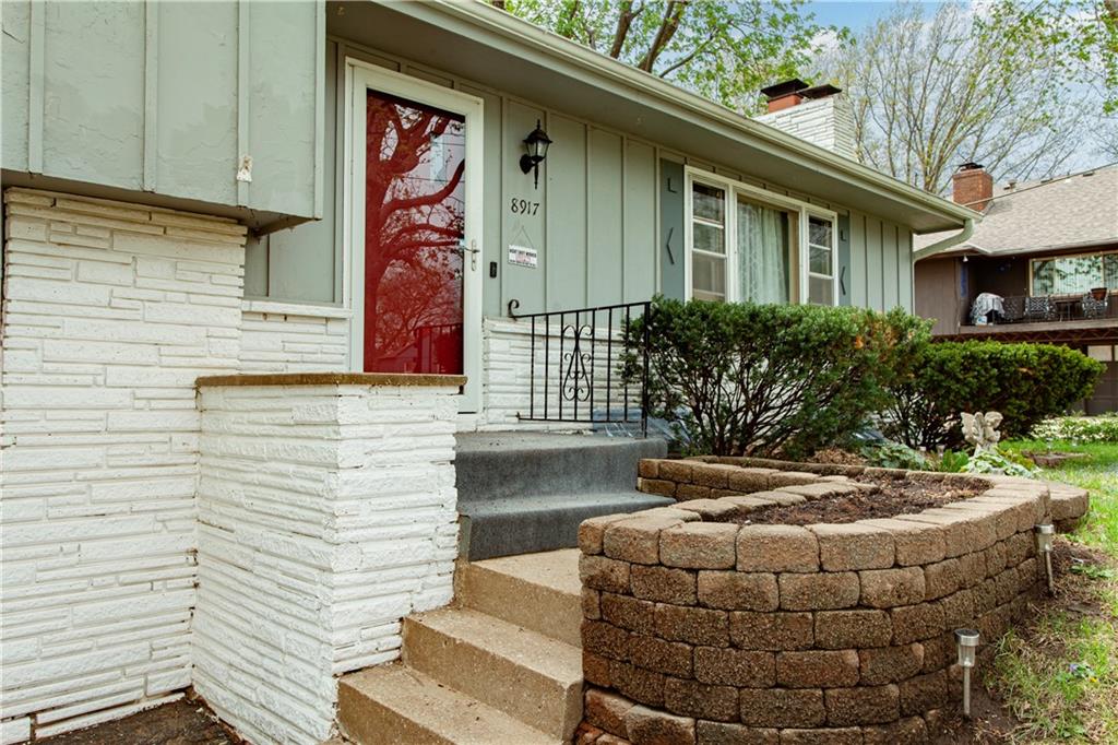 8917 East 58th Street Raytown, MO 64133 - Photo 4 of 30