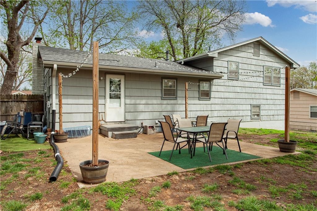 8917 East 58th Street Raytown, MO 64133 - Photo 5 of 30