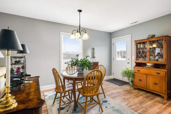 $259,900 | 812 Carson Circle, Grottoes, VA 24441