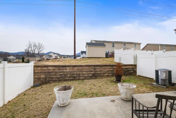 $259,900 | 812 Carson Circle, Grottoes, VA 24441