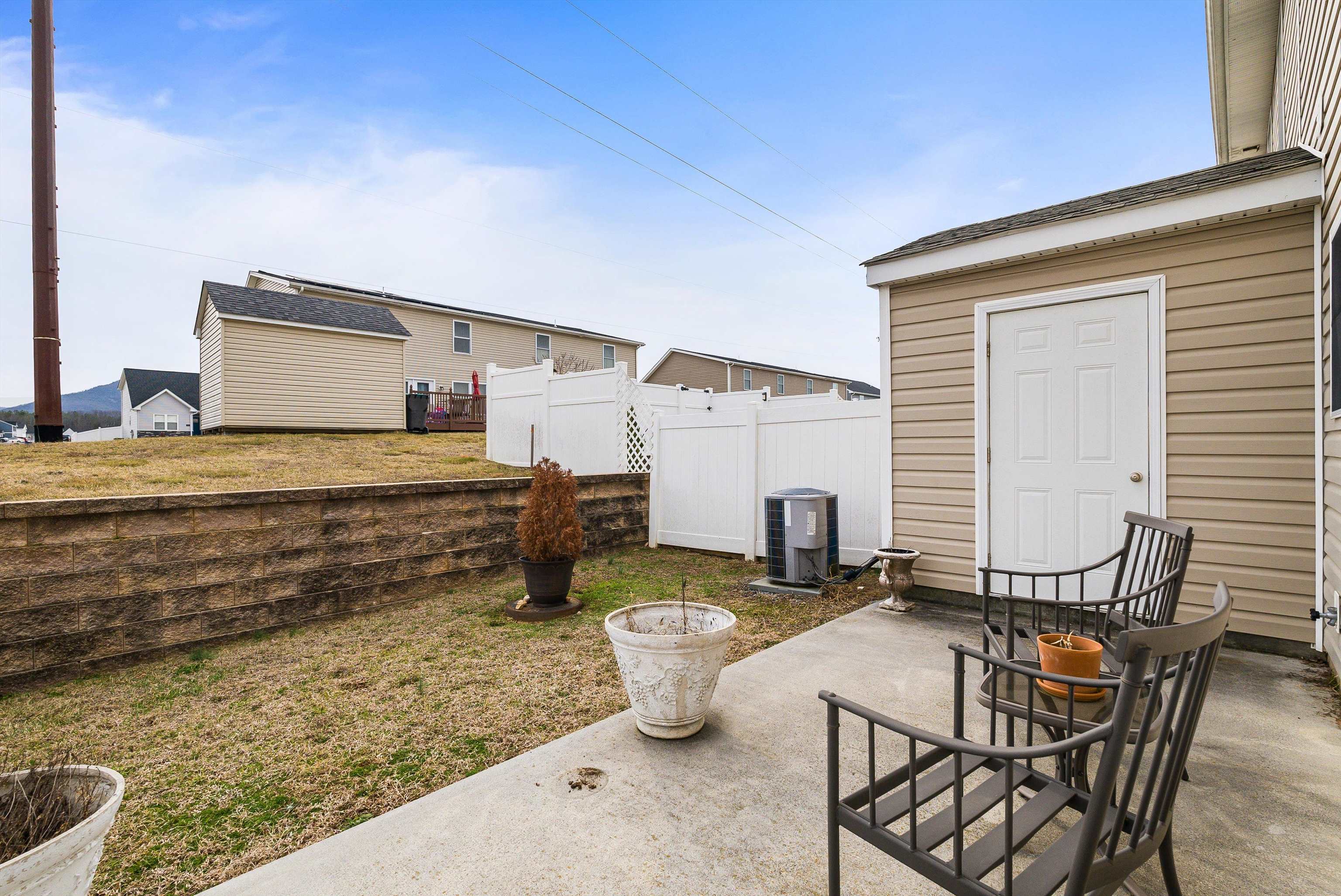 812 Carson Circle Grottoes, VA 24441 - Photo 24 of 30