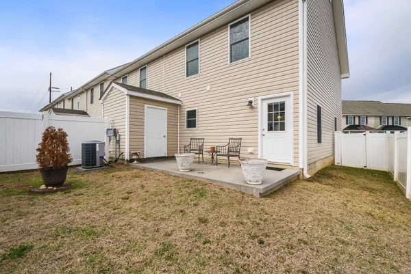 $259,900 | 812 Carson Circle, Grottoes, VA 24441
