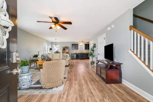 $259,900 | 812 Carson Circle, Grottoes, VA 24441