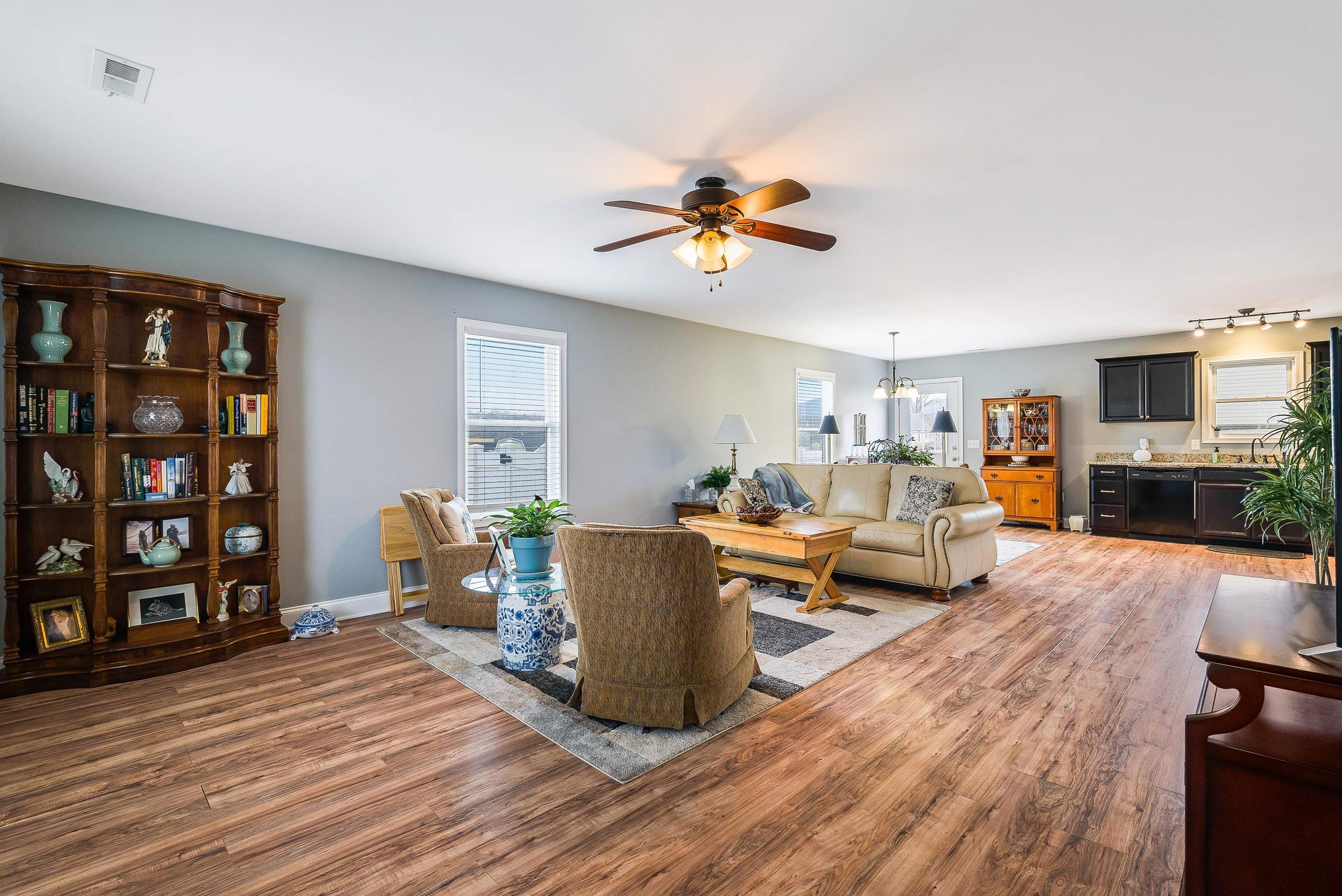 812 Carson Circle Grottoes, VA 24441 - Photo 4 of 30