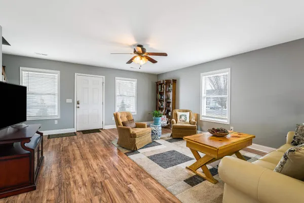 $259,900 | 812 Carson Circle, Grottoes, VA 24441
