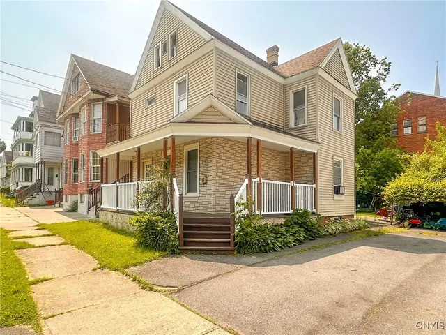 $129,000 | 528 Jefferson Avenue, Utica, NY 13501