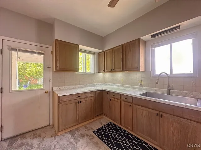 $129,000 | 528 Jefferson Avenue, Utica, NY 13501