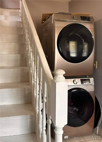 $129,000 | 528 Jefferson Avenue, Utica, NY 13501