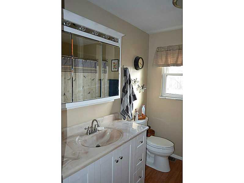 4435 New Carlisle Springfield, OH 45504 - Photo 9 of 25
