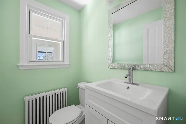 $385,000 | 69 Edgemere Avenue, West Hartford, CT 06110