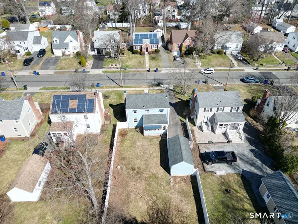 $385,000 | 69 Edgemere Avenue, West Hartford, CT 06110