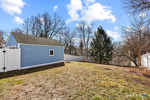 $385,000 | 69 Edgemere Avenue, West Hartford, CT 06110