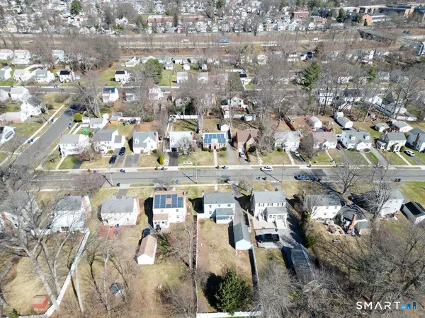 $385,000 | 69 Edgemere Avenue, West Hartford, CT 06110