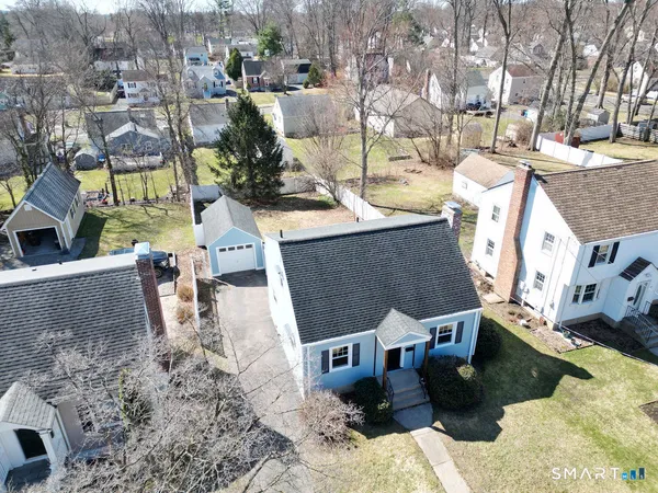 $385,000 | 69 Edgemere Avenue, West Hartford, CT 06110