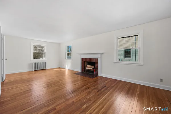 $385,000 | 69 Edgemere Avenue, West Hartford, CT 06110