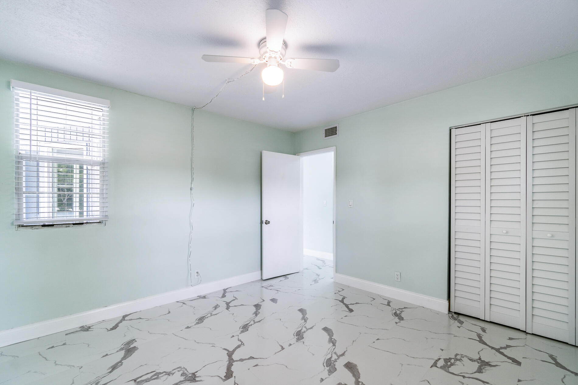 298 Jeffery Street Boca Raton, FL 33487 - Photo 11 of 24 15