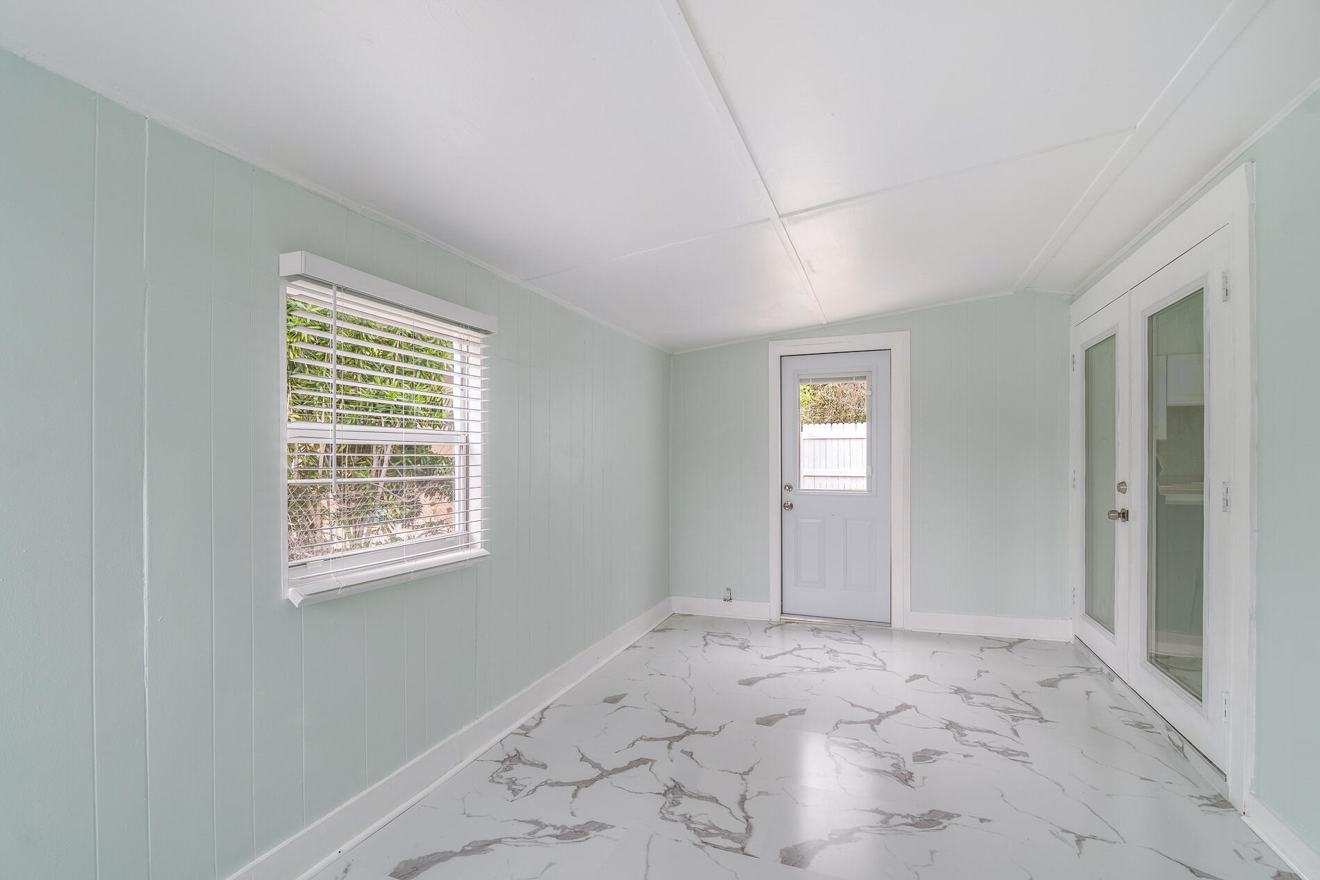 298 Jeffery Street Boca Raton, FL 33487 - Photo 16 of 24 21
