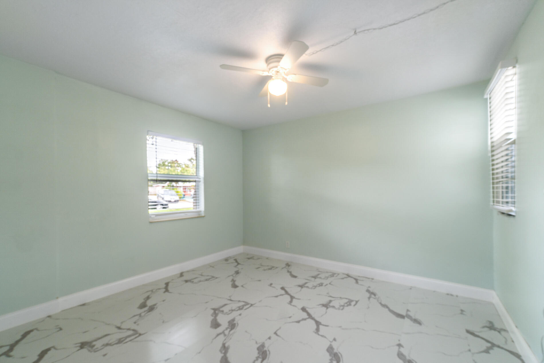 298 Jeffery Street Boca Raton, FL 33487 - Photo 10 of 24 14