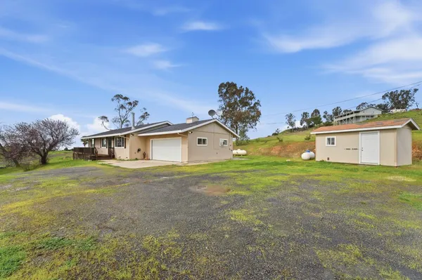 $389,900 | 2615 Ranchito Drive, La Grange, CA 95329