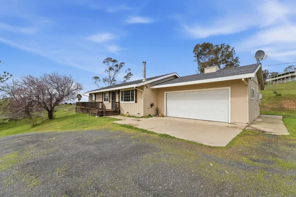 $389,900 | 2615 Ranchito Drive, La Grange, CA 95329