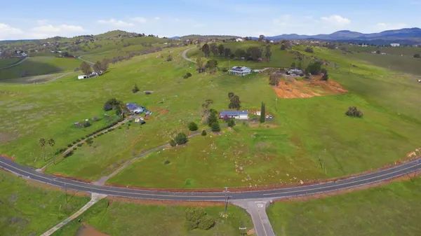 $389,900 | 2615 Ranchito Drive, La Grange, CA 95329