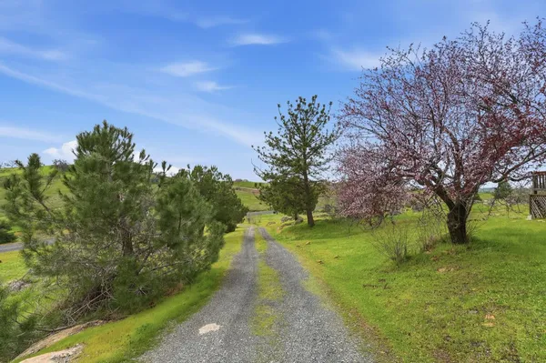 $389,900 | 2615 Ranchito Drive, La Grange, CA 95329