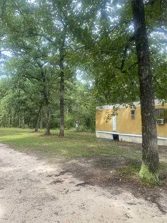 a view of a tennis court