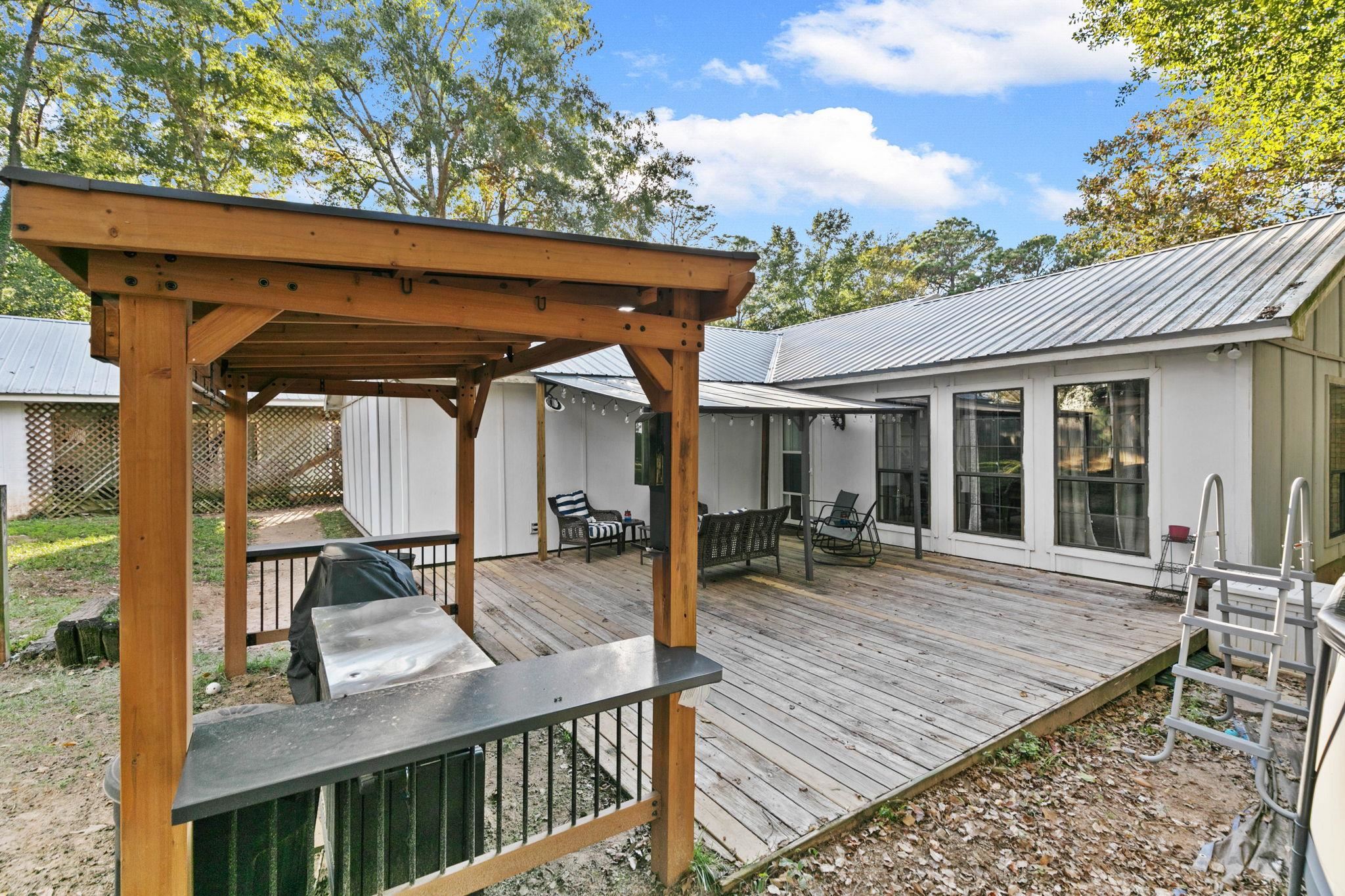 107 Rainer Circle Daphne, AL 36526 - Photo 28 of 31 Deck