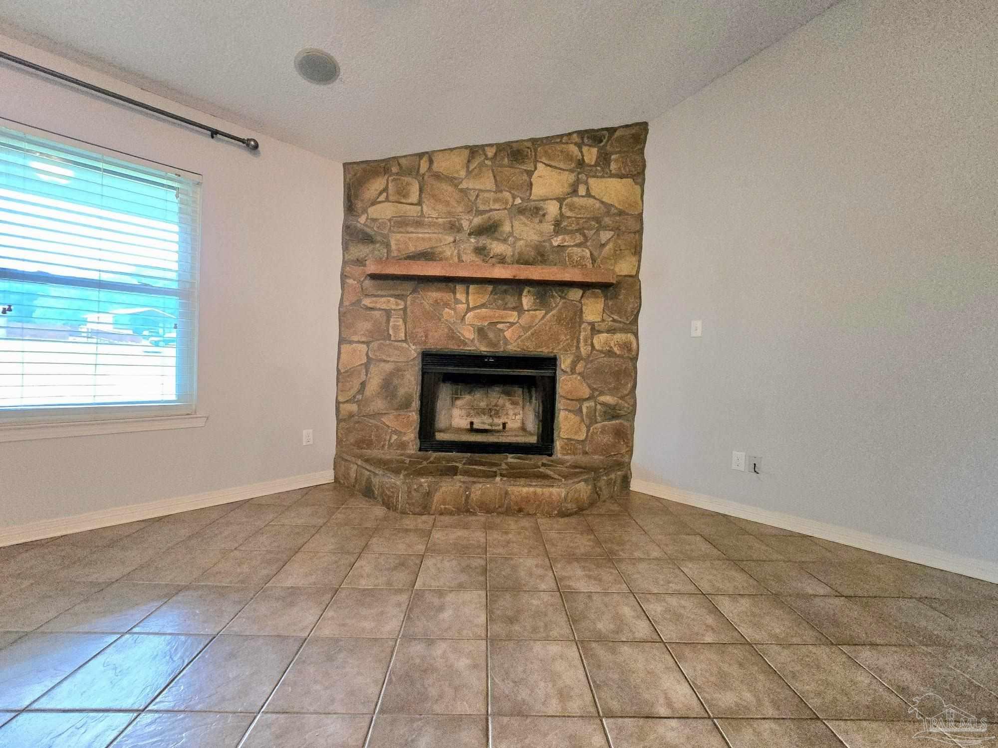 1787 Booth Lake Road Cantonment, FL 32533 - Photo 4 of 27
