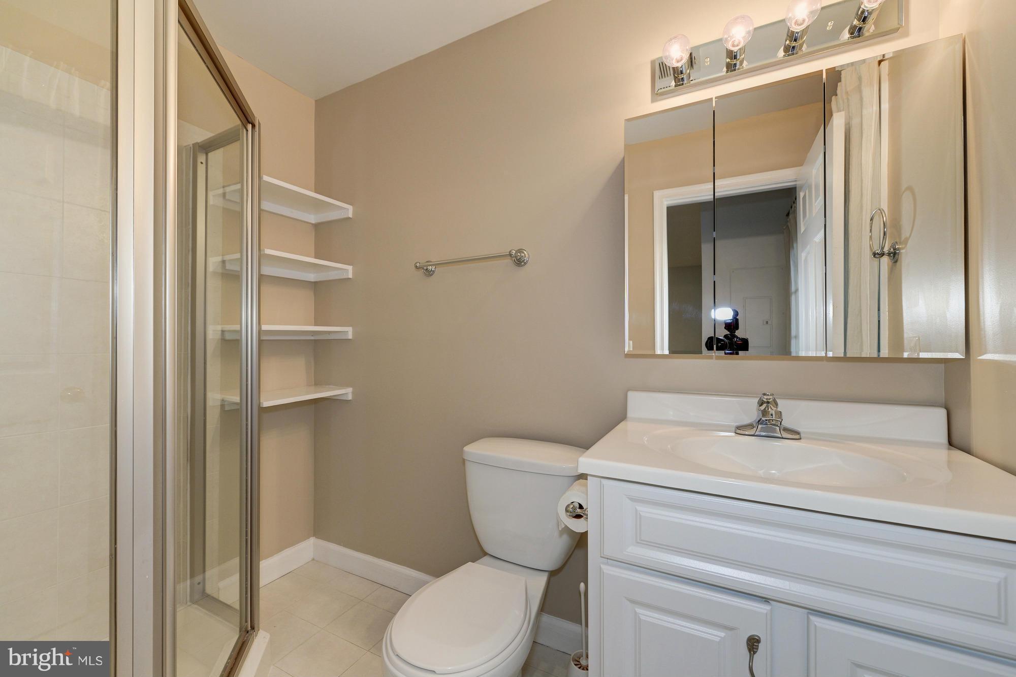 6334 Dunn Court Springfield, VA 22150 - Photo 24 of 28 Bath