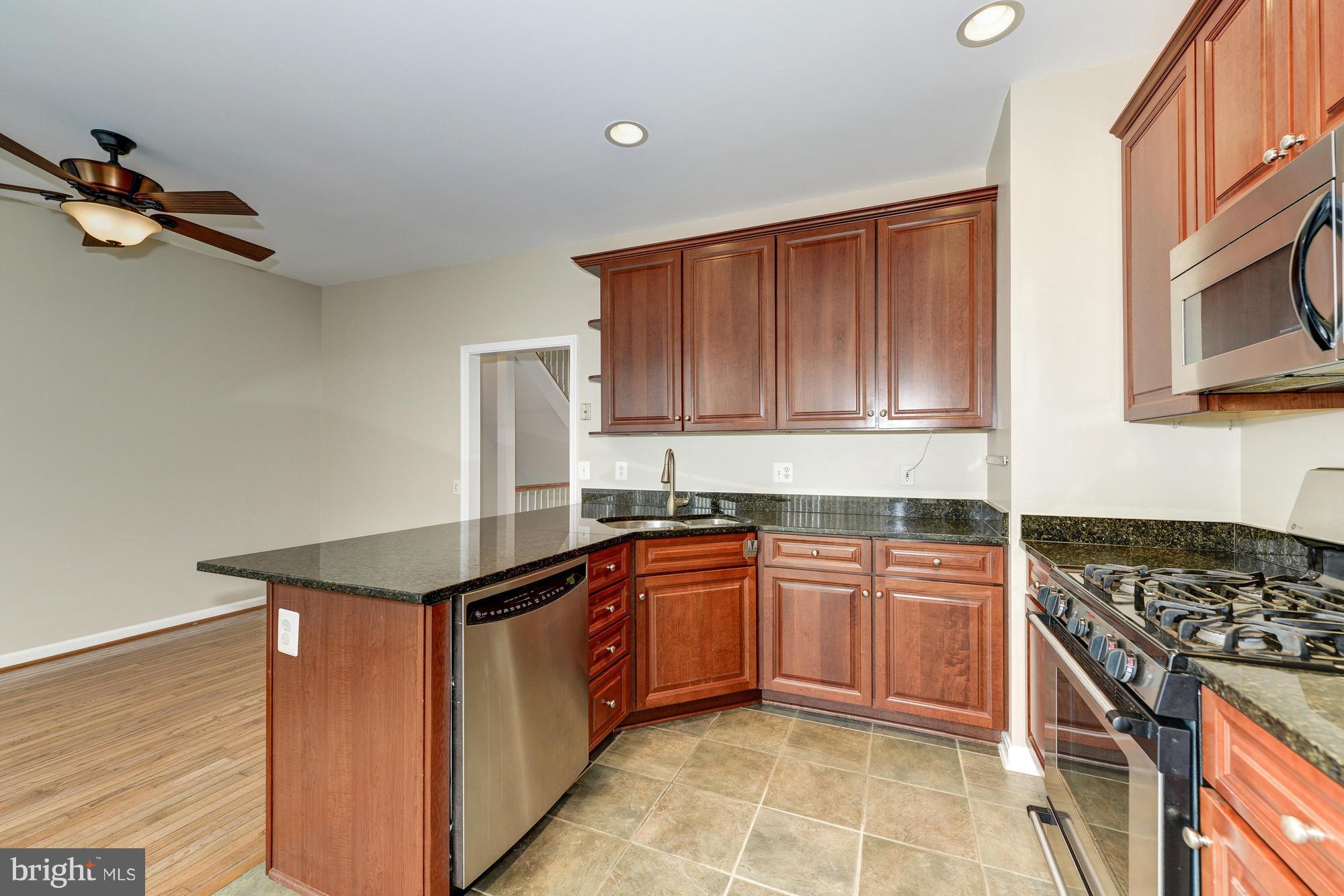 6334 Dunn Court Springfield, VA 22150 - Photo 6 of 28 Kitchen