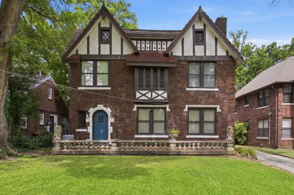 $399,000 | 217 North McLean Boulevard, Memphis, TN 38112