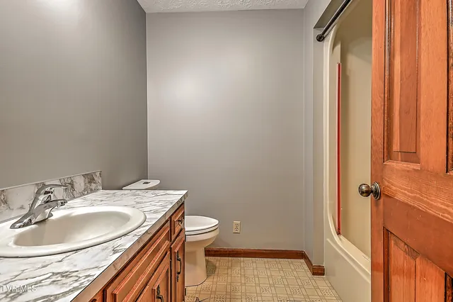 $335,000 | 721 Double Springs Road, Fall Branch, TN 37656