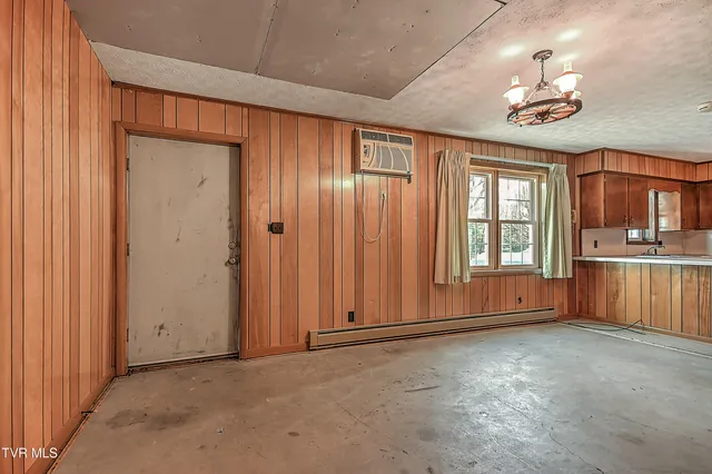 $335,000 | 721 Double Springs Road, Fall Branch, TN 37656