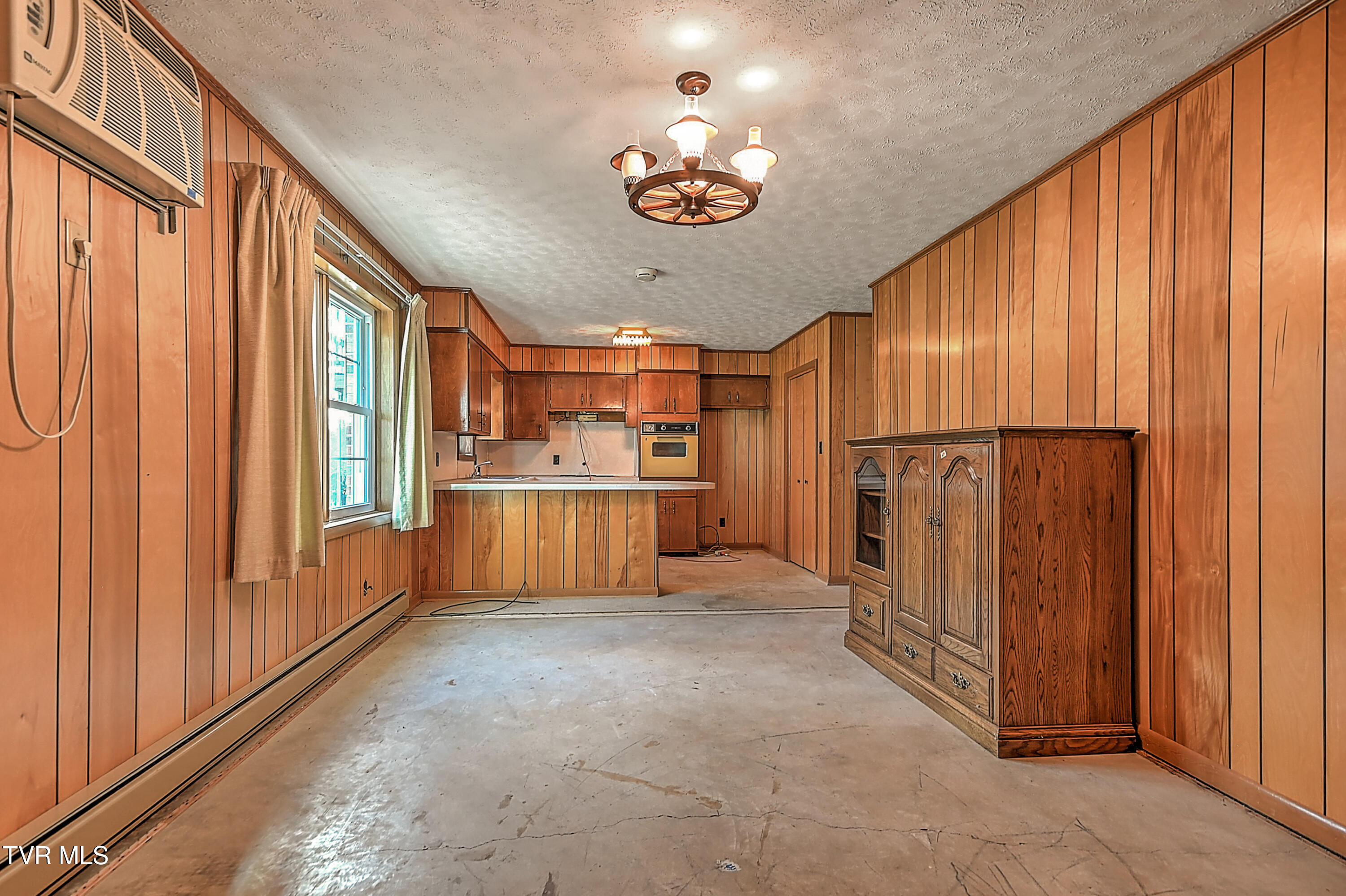 721 Double Springs Road Fall Branch, TN 37656 - Photo 34 of 65 721 Double Springs Rd GC-34