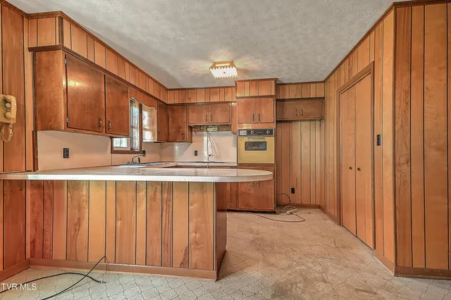 $335,000 | 721 Double Springs Road, Fall Branch, TN 37656