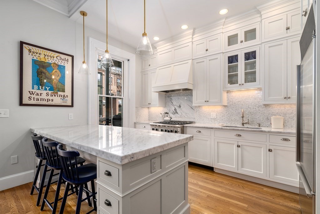 21 Upton Street, Unit 2 Boston, MA 02118 - Photo 7 of 22