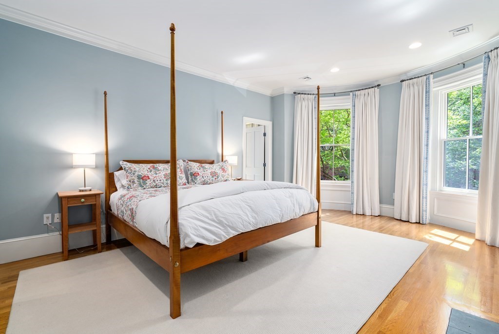 21 Upton Street, Unit 2 Boston, MA 02118 - Photo 10 of 22