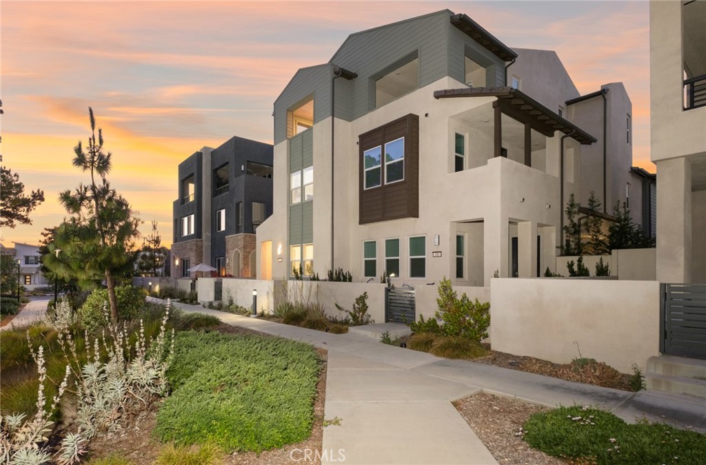327 Baluster Irvine, CA 92618 - Photo 62 of 75