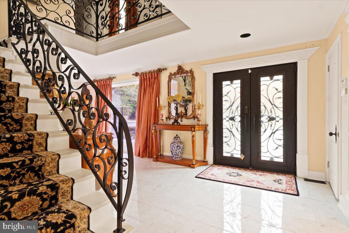 1214 Valley Road Villanova, PA 19085 - Photo 8 of 46 a view of an entryway