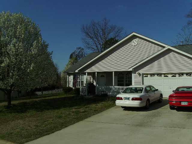 242 Milky Way Greer, SC 29651 - Photo 1 of 13 Gallery Image 1