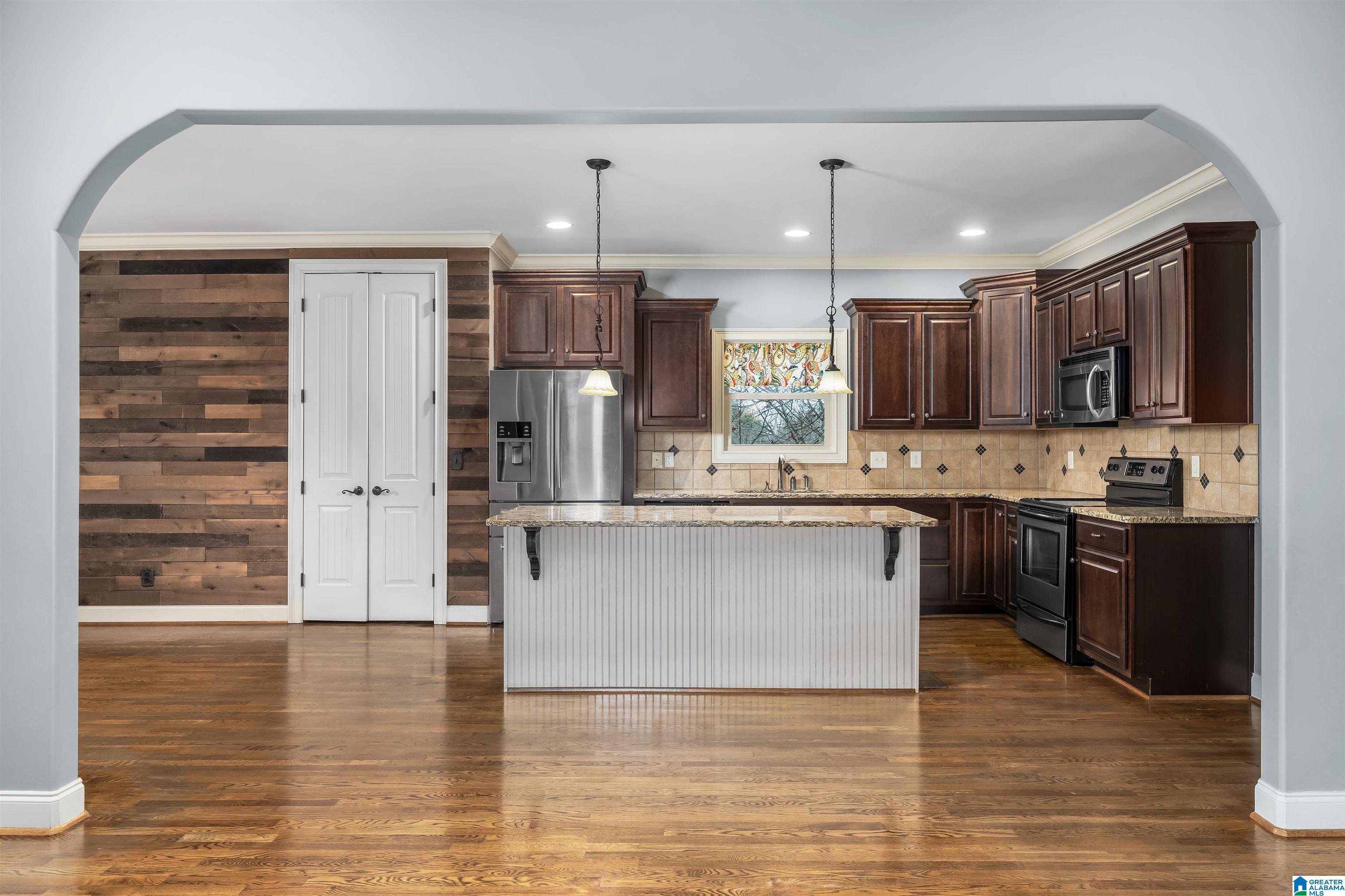 114 Crest Drive Sterrett, AL 35147 - Photo 12 of 36