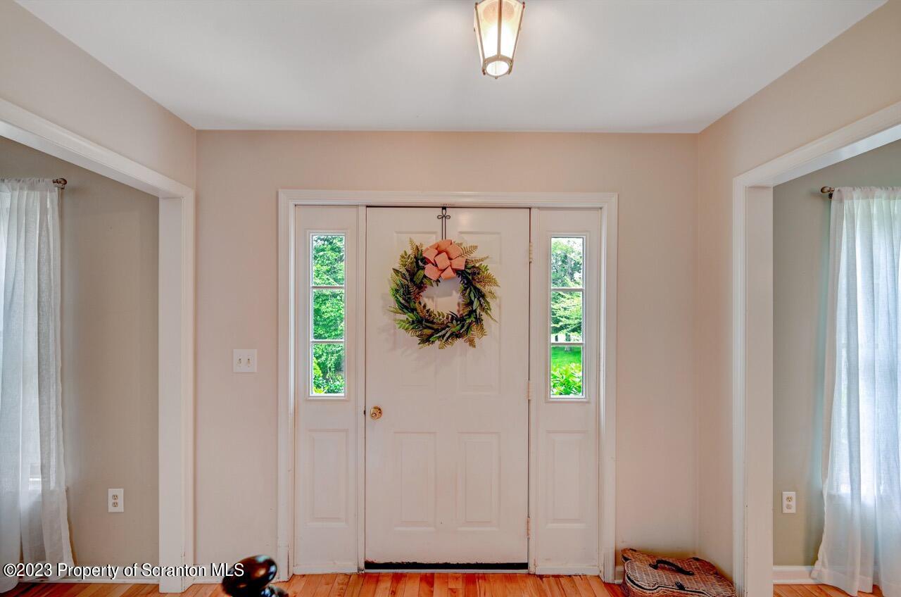 196 Elkview Drive Forest City, PA 18421 - Photo 10 of 67 196 Elkview Dr 08 Large