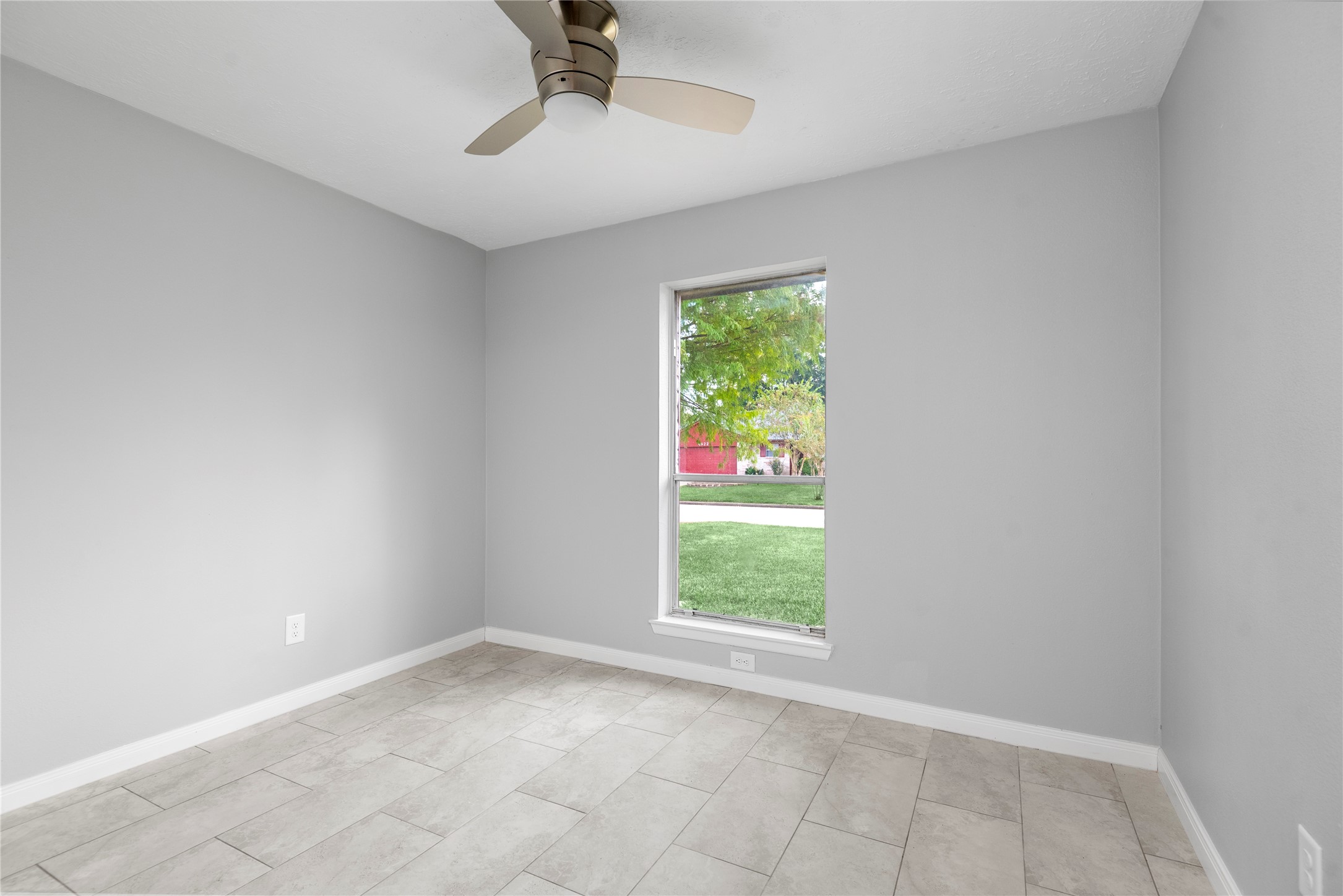 4919 Tealgate Drive Spring, TX 77373 - Photo 29 of 38 an empty room with a window