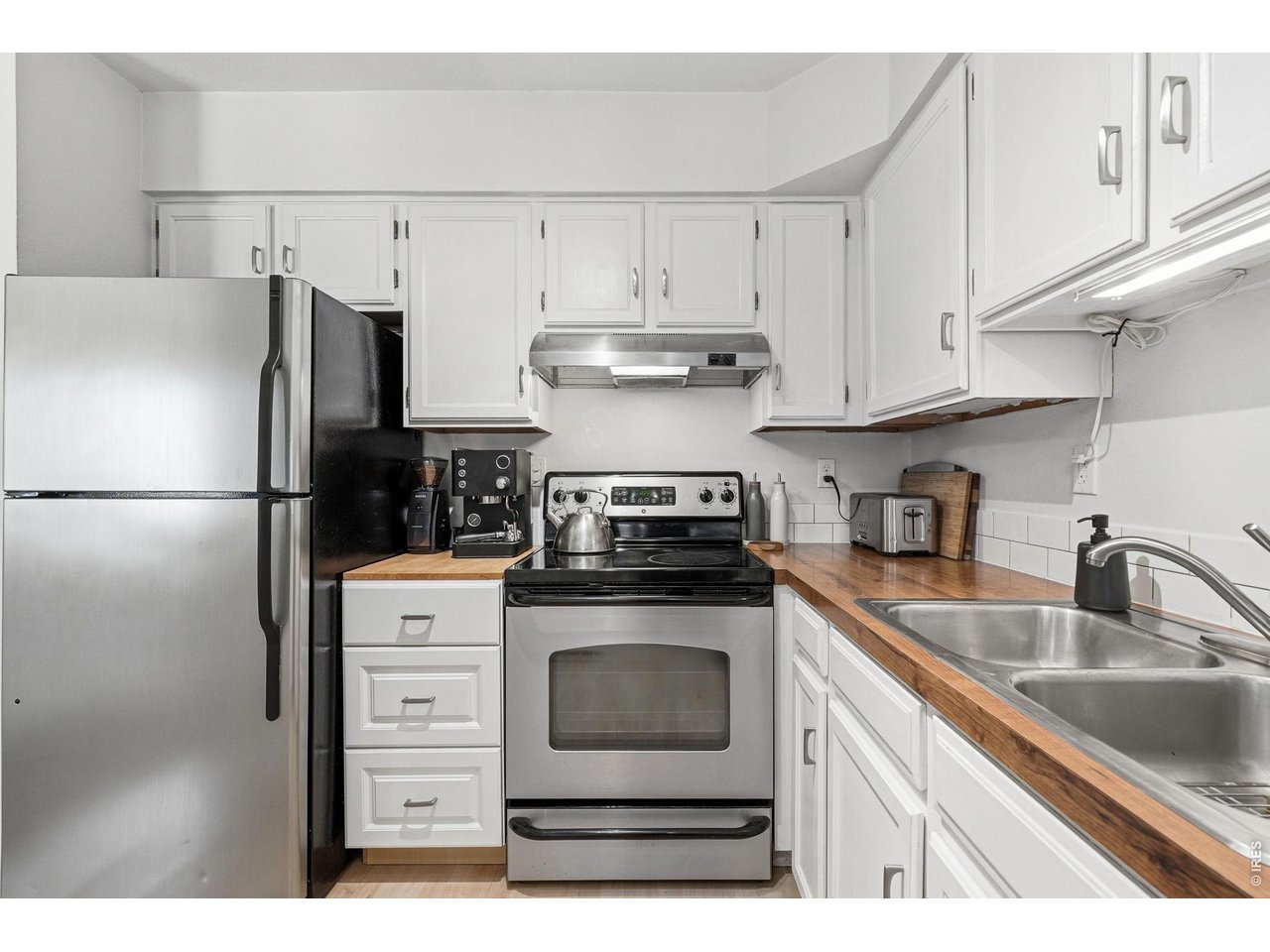 2936 Eagle Way Boulder, CO 80301 - Photo 14 of 38