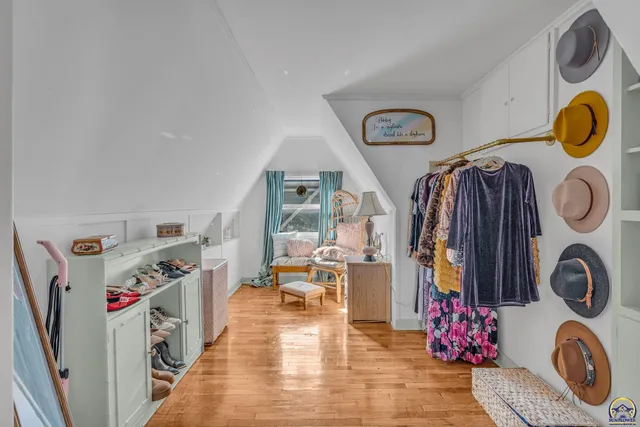 $299,900 | 1347 Southwest Campbell Avenue, Topeka, KS 66604